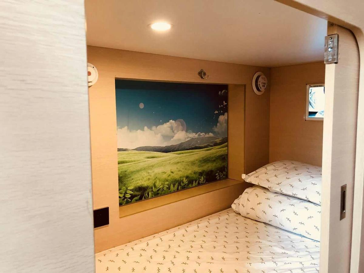 The Olive Tree Capsule Hostel Shenzhen Exterior foto