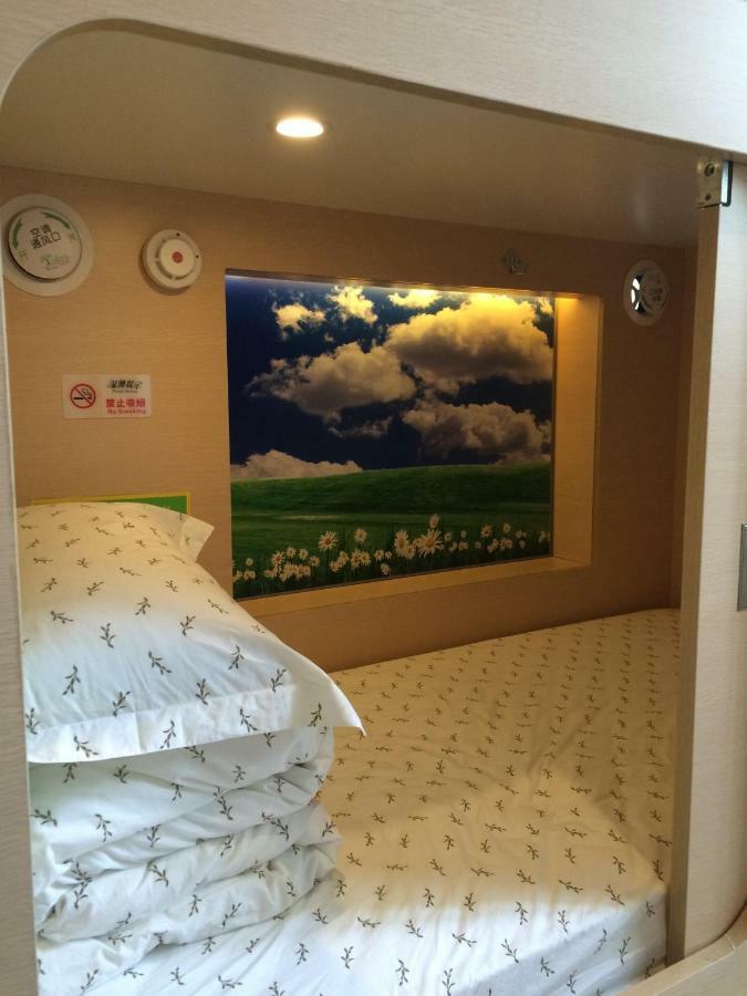 The Olive Tree Capsule Hostel Shenzhen Exterior foto